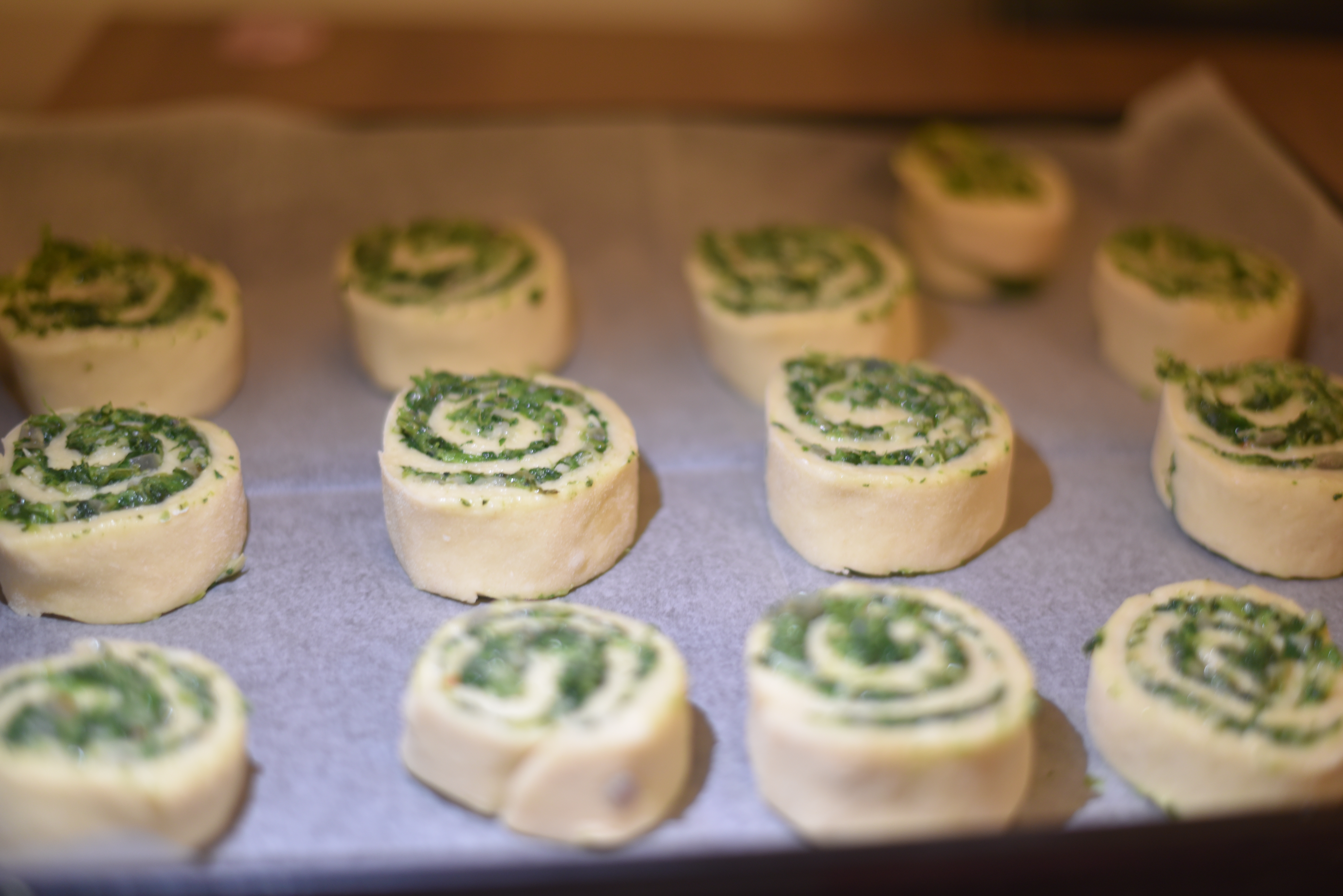 Spinach and cheese rolls