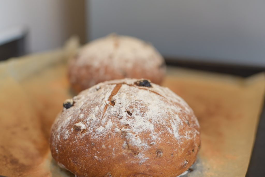 steam a key factor in the bread loaf crust, color and volume