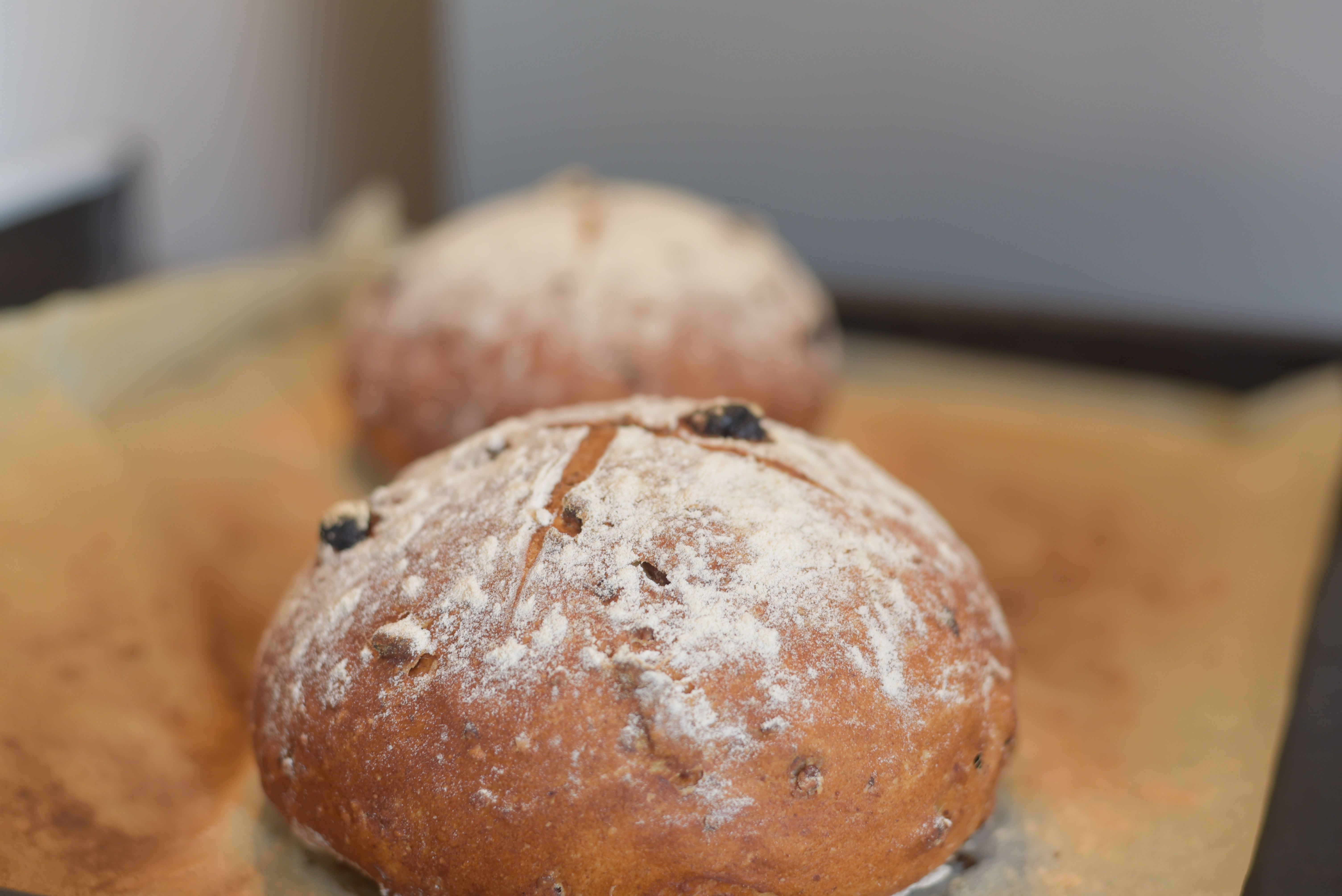 pecan and raisin bread